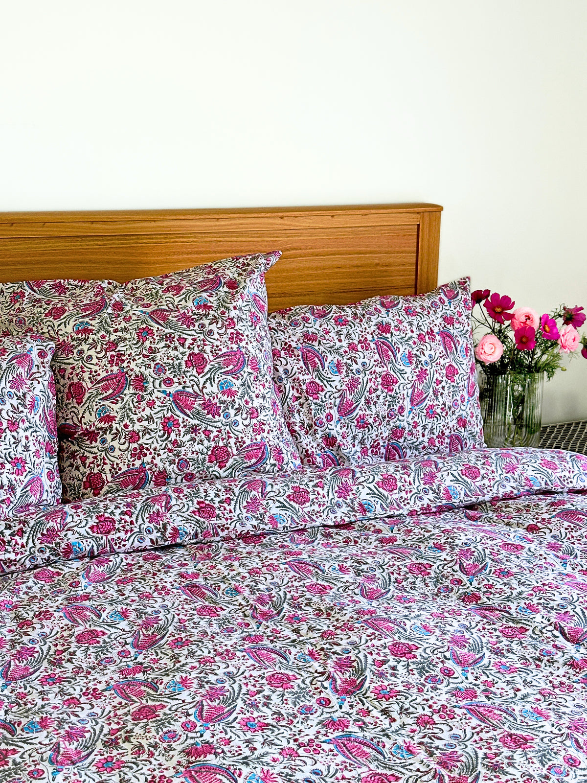 Iris Quilt Cover image 0